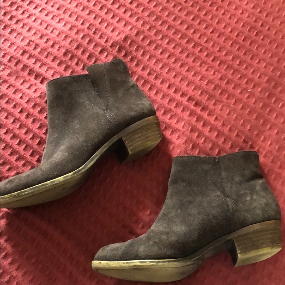 Lucky suede boots ✨LAST CHANCE✨